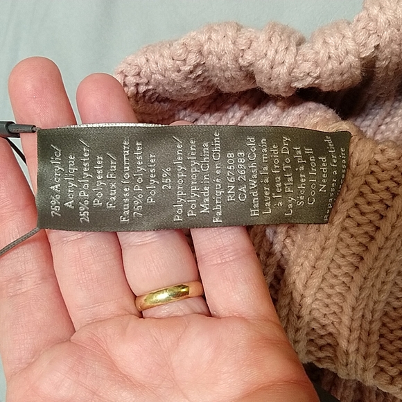 VINCE CAMUTO Faux Fur Pom Beanie - Picture 6 of 7